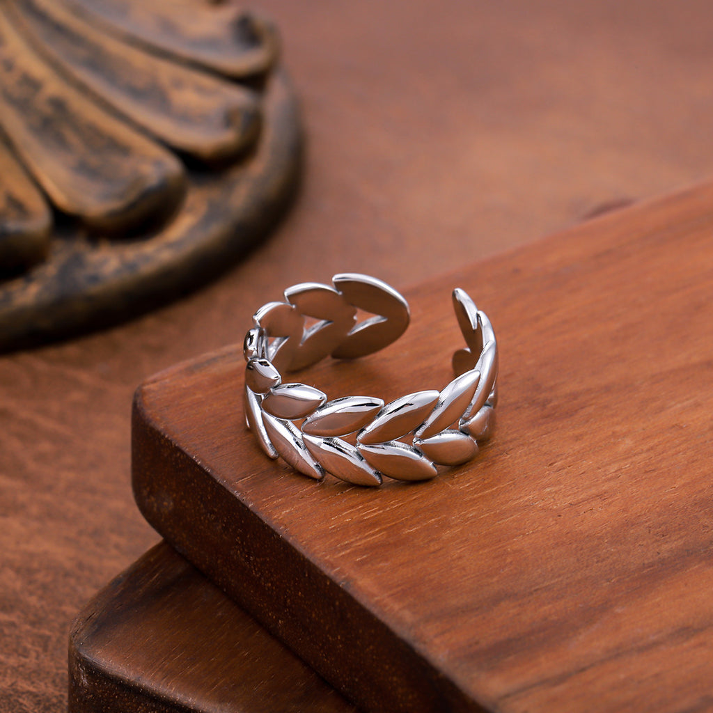 Laurel Gold Wheat Ring