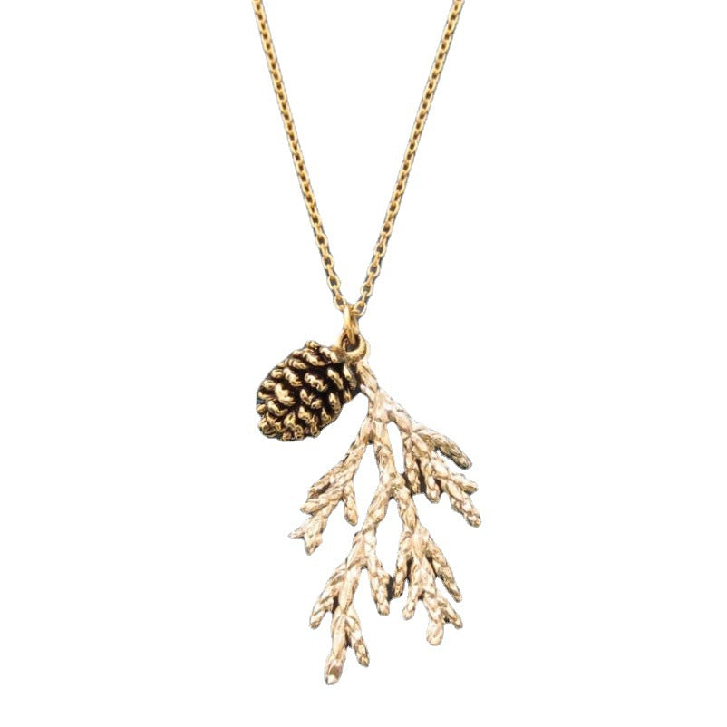 Ivy Leaf Gold Pendant