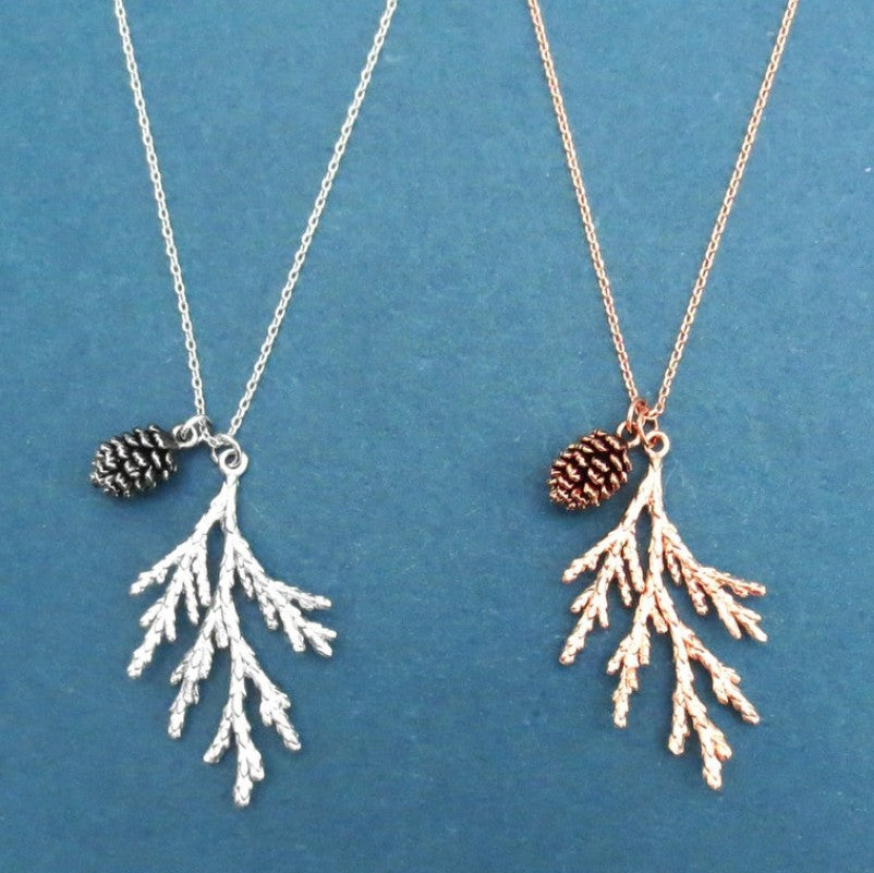 Ivy Leaf Gold Pendant