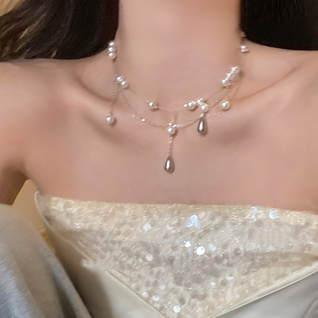 Luna Pearl Drop Necklace